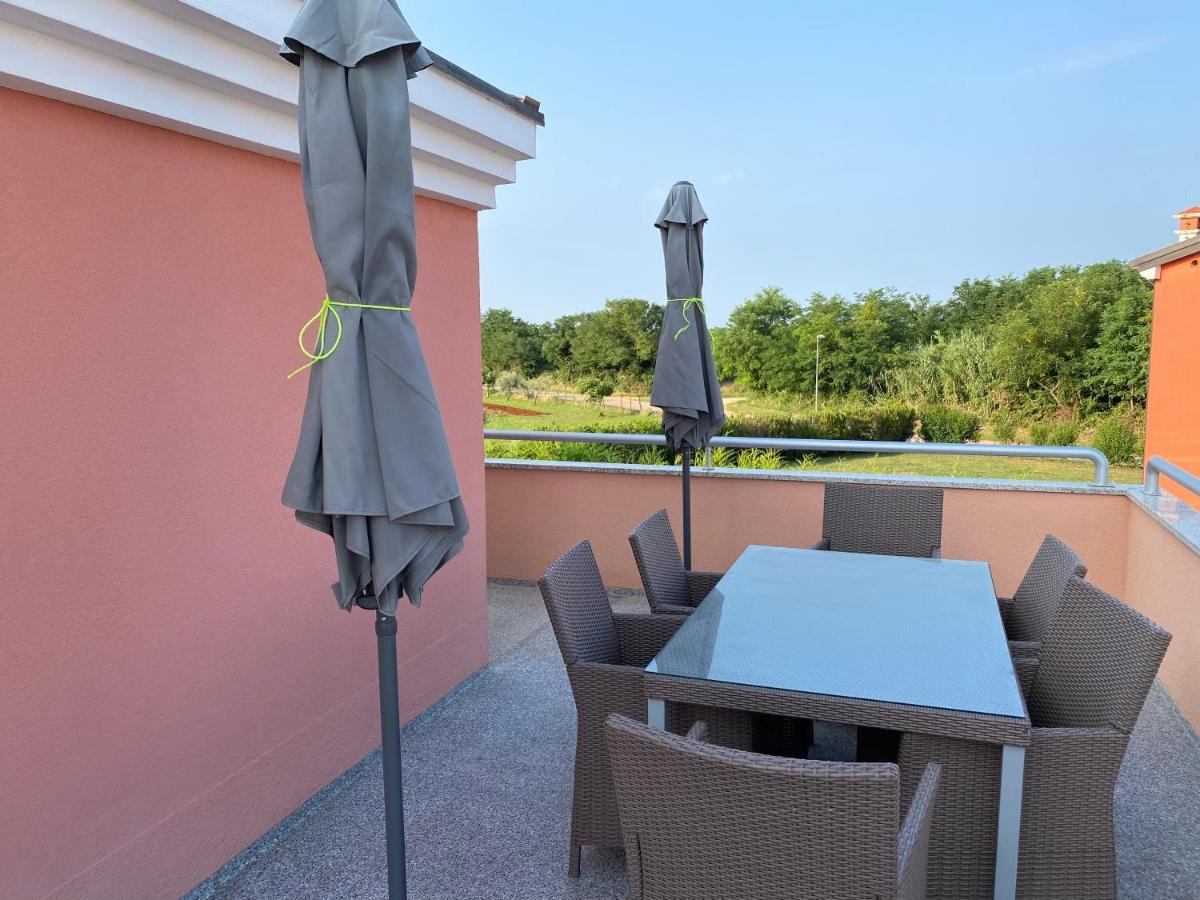 Casa Cino Apartment Umag Exterior photo