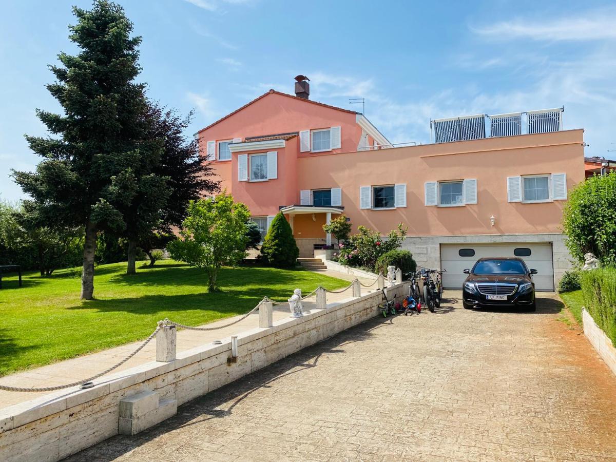 Casa Cino Apartment Umag Exterior photo